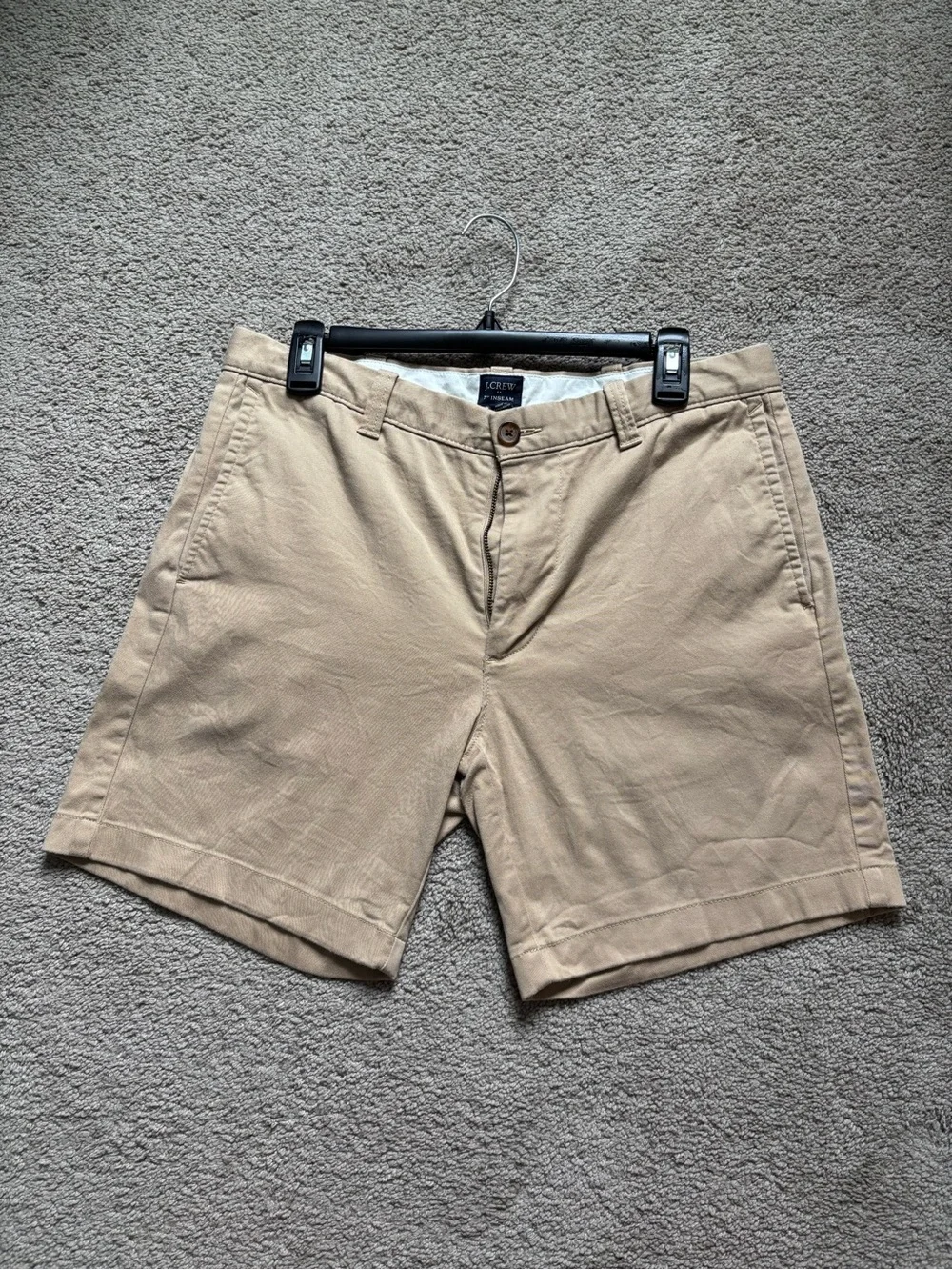 J. Crew Men's Flat Front Chino Shorts in Khaki Beige